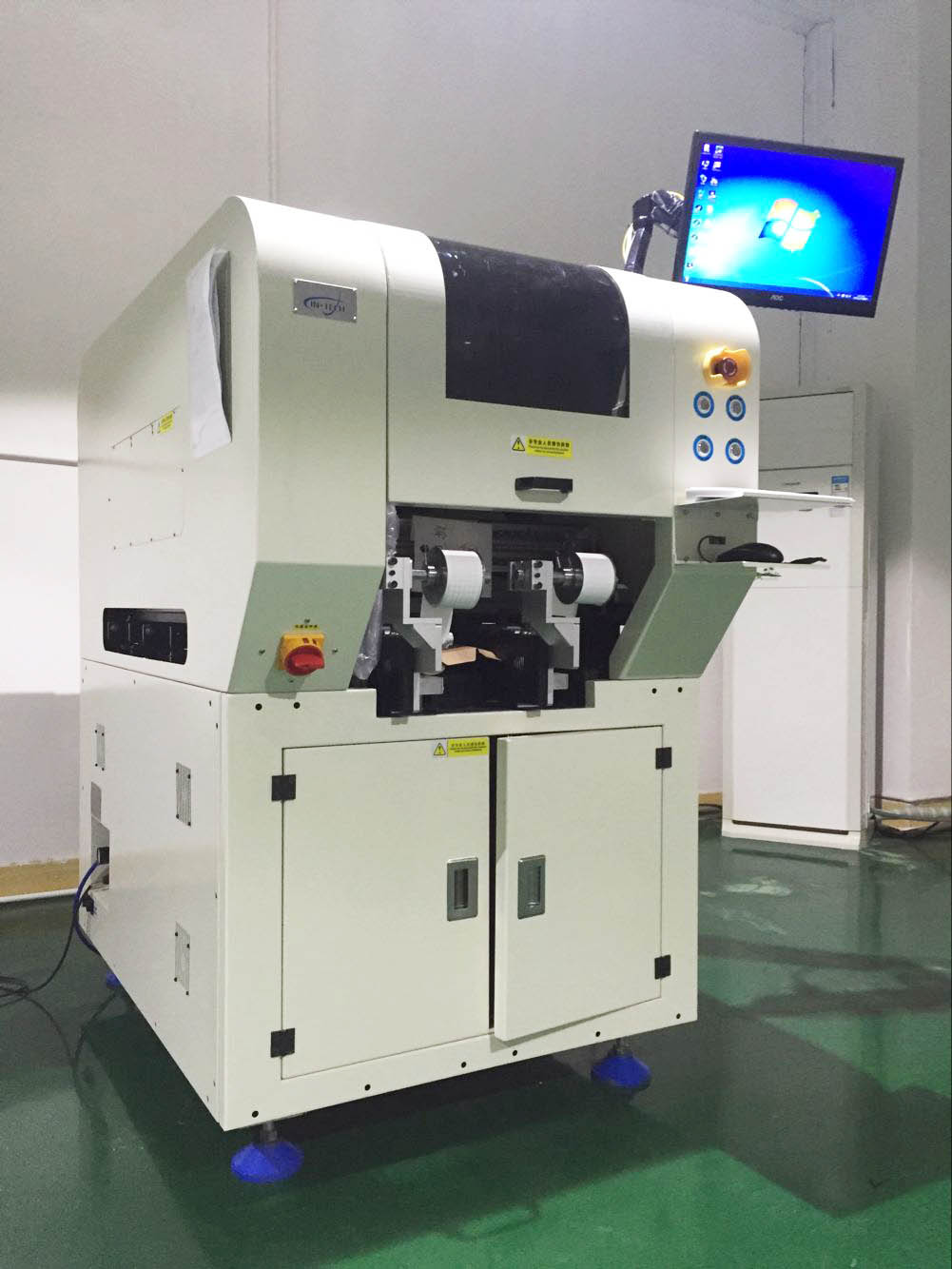 東莞液晶面板全自動貼膠機怎么樣